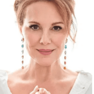 Elizabeth Perkins